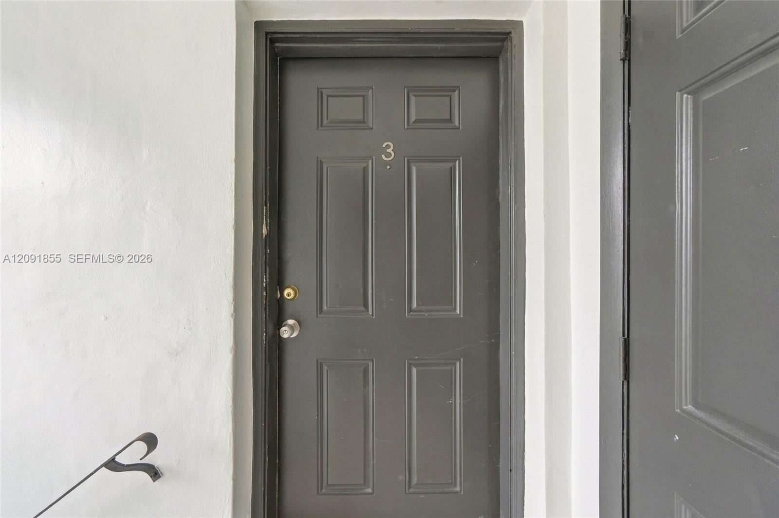 219 NW 10th Ave APT 3, Miami FL 33128 photo 2