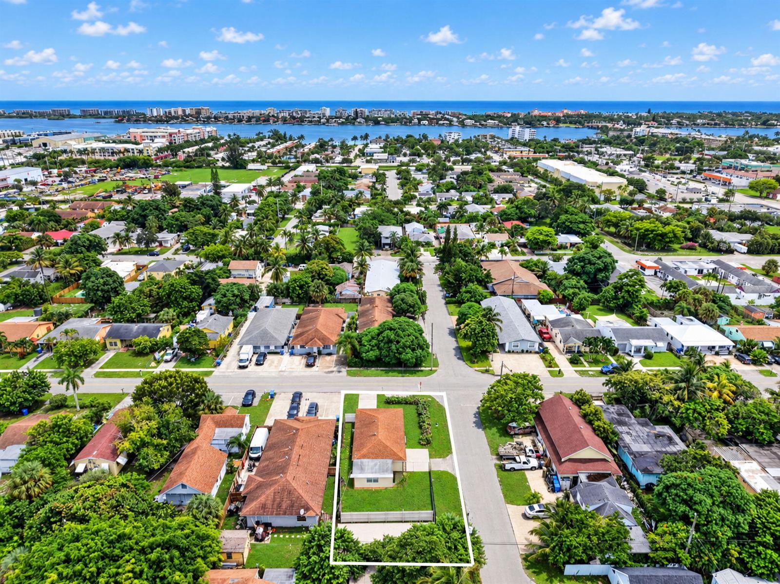 603 N Broadway, Lantana FL 33462 photo 3