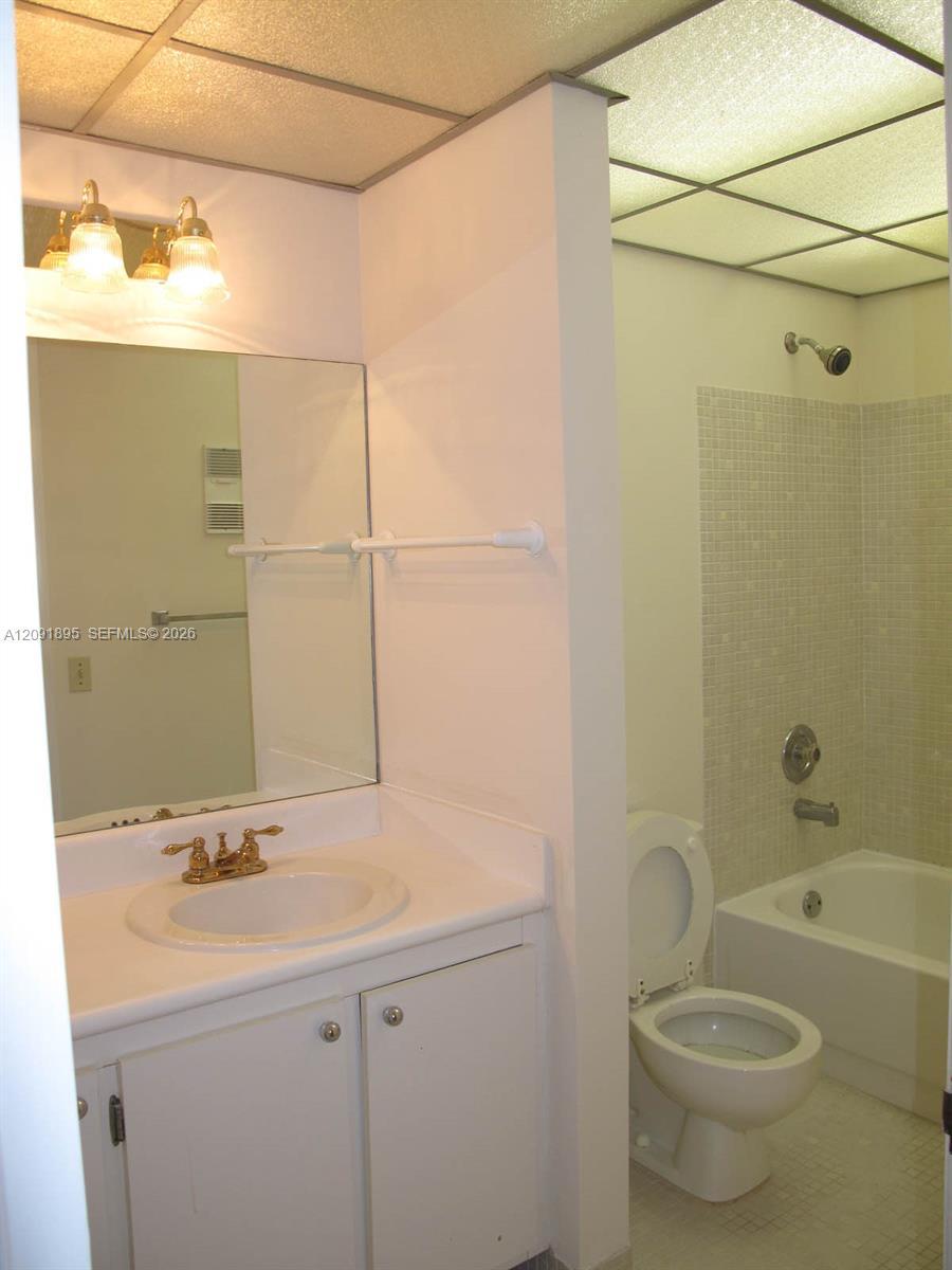 9940 S Belfort Cir # 203, Tamarac FL 33321 photo 5