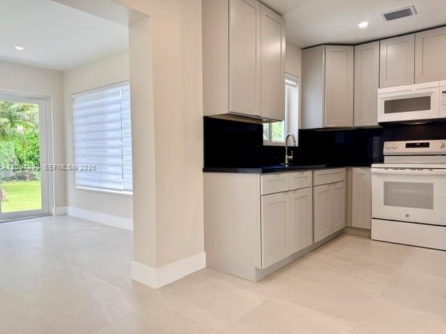 1465 NE 118th St, Miami FL 33161 photo 5