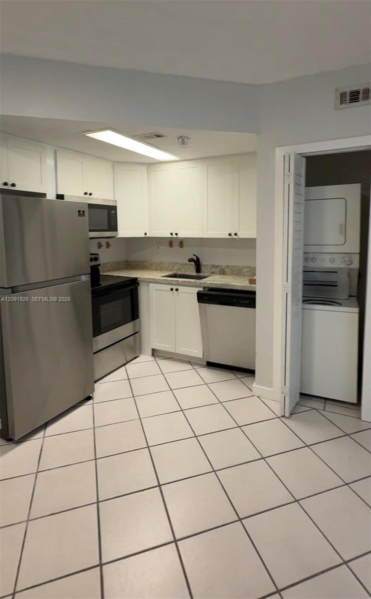 3051 SW 27th Ave # 402, Miami FL 33133 photo 2