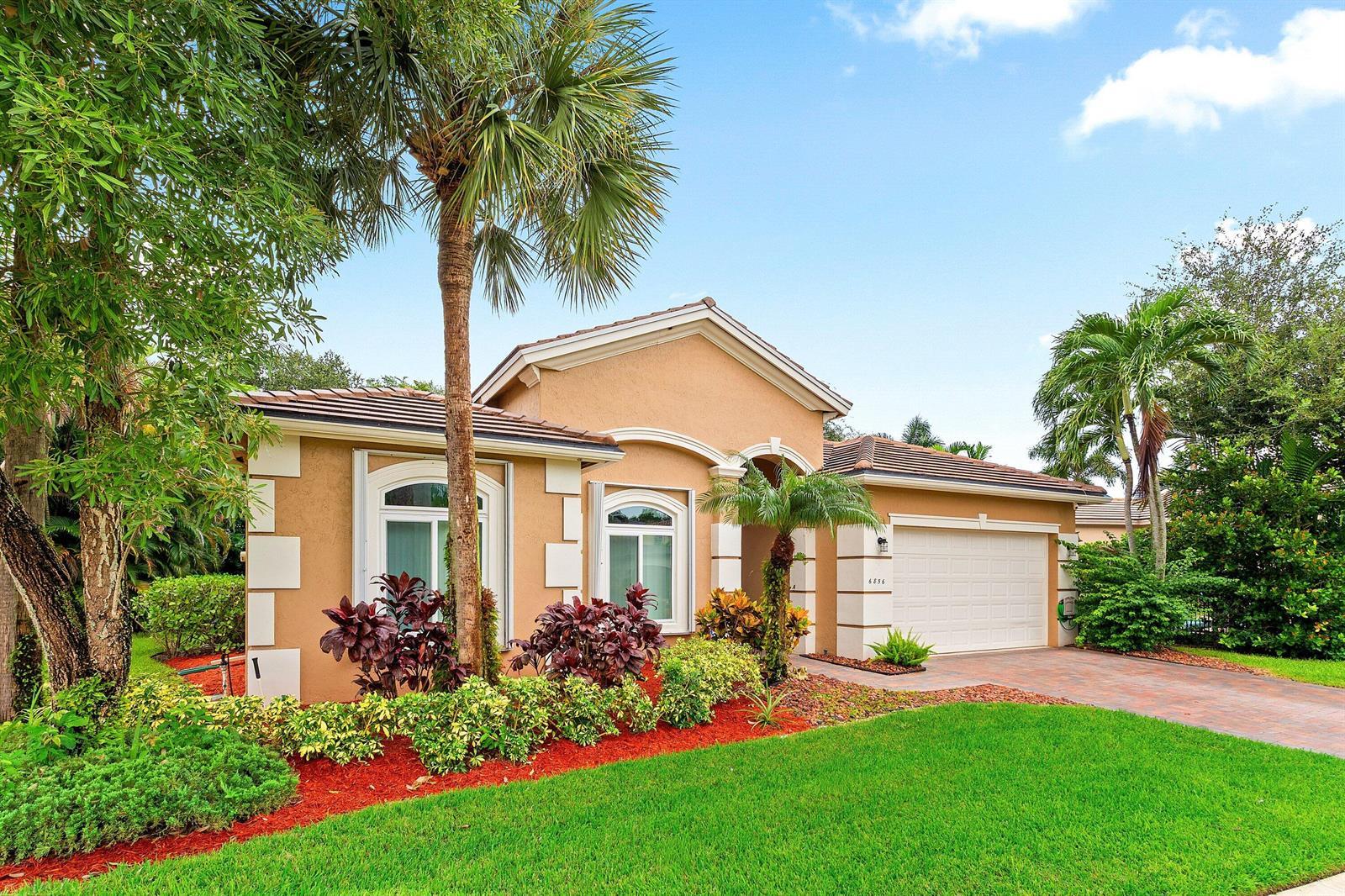6856 HOULTON Circle, Lake Worth FL 33467 photo 3