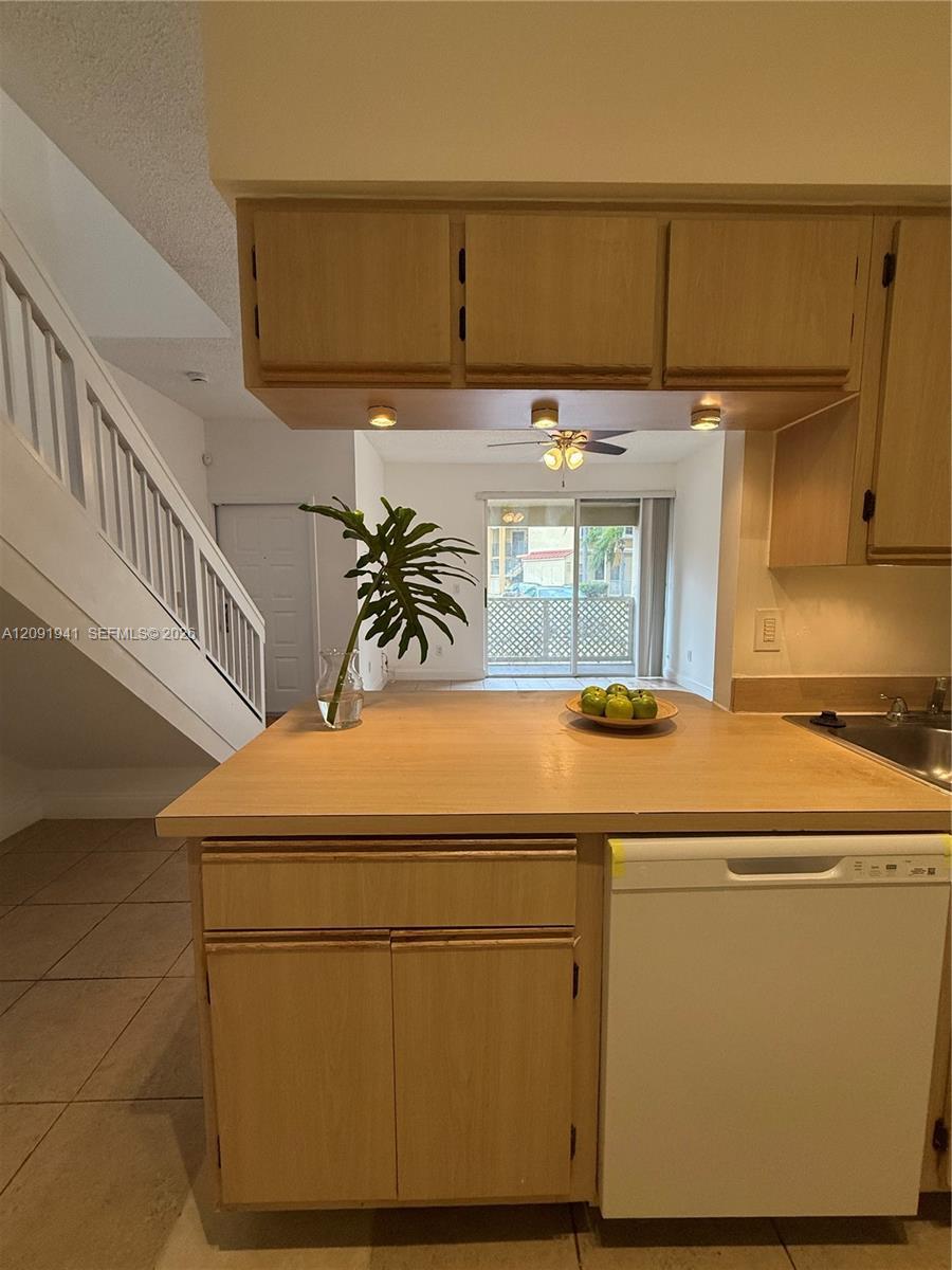 18322 NW 68th Ave # B, Hialeah FL 33015 photo 3