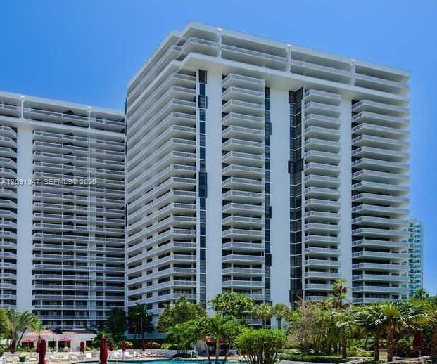 20281 E Country Club Dr # 1105, Aventura FL 33180 photo 3