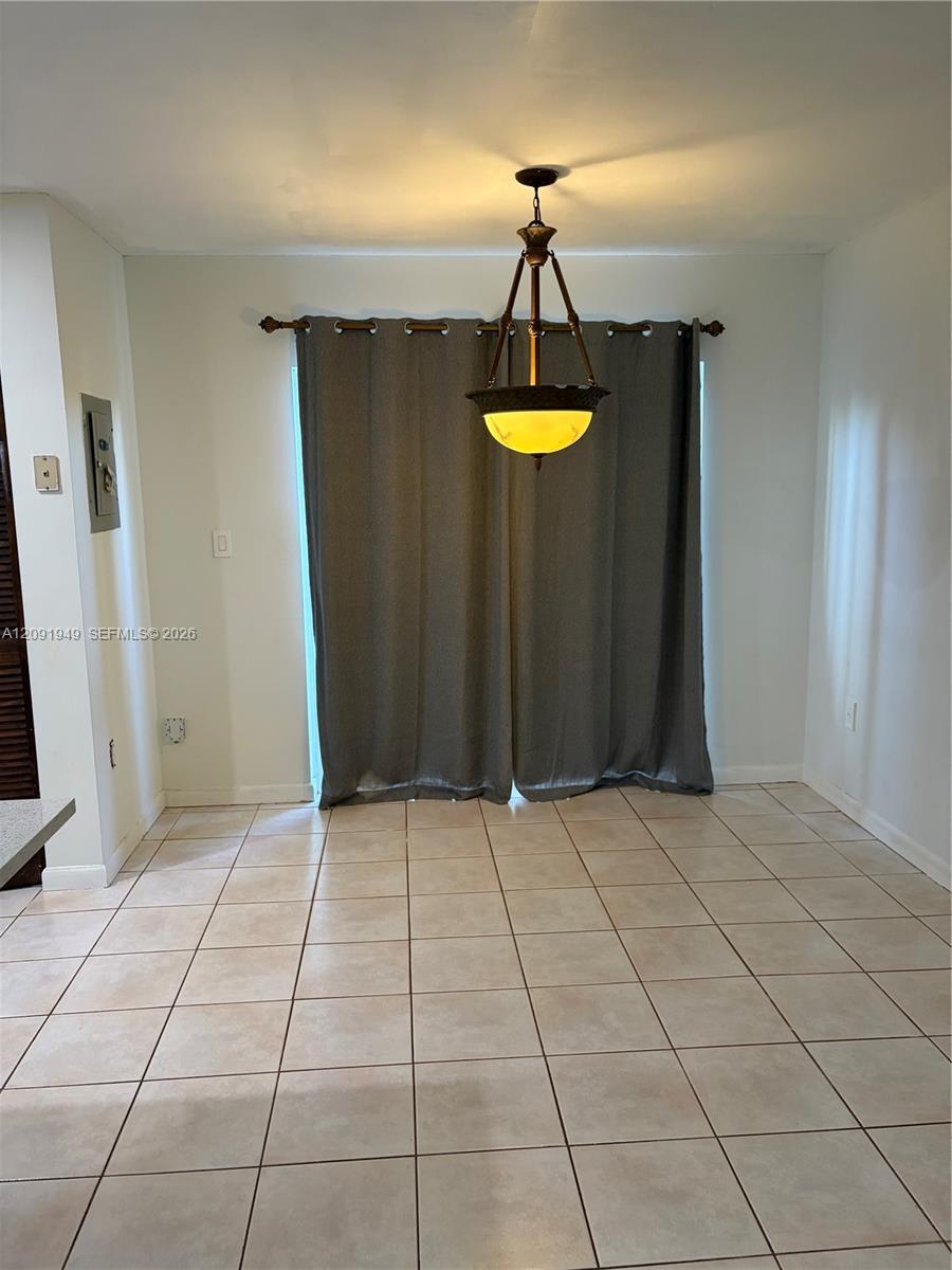 10837 NW 8th St, Pembroke Pines FL 33026 photo 4
