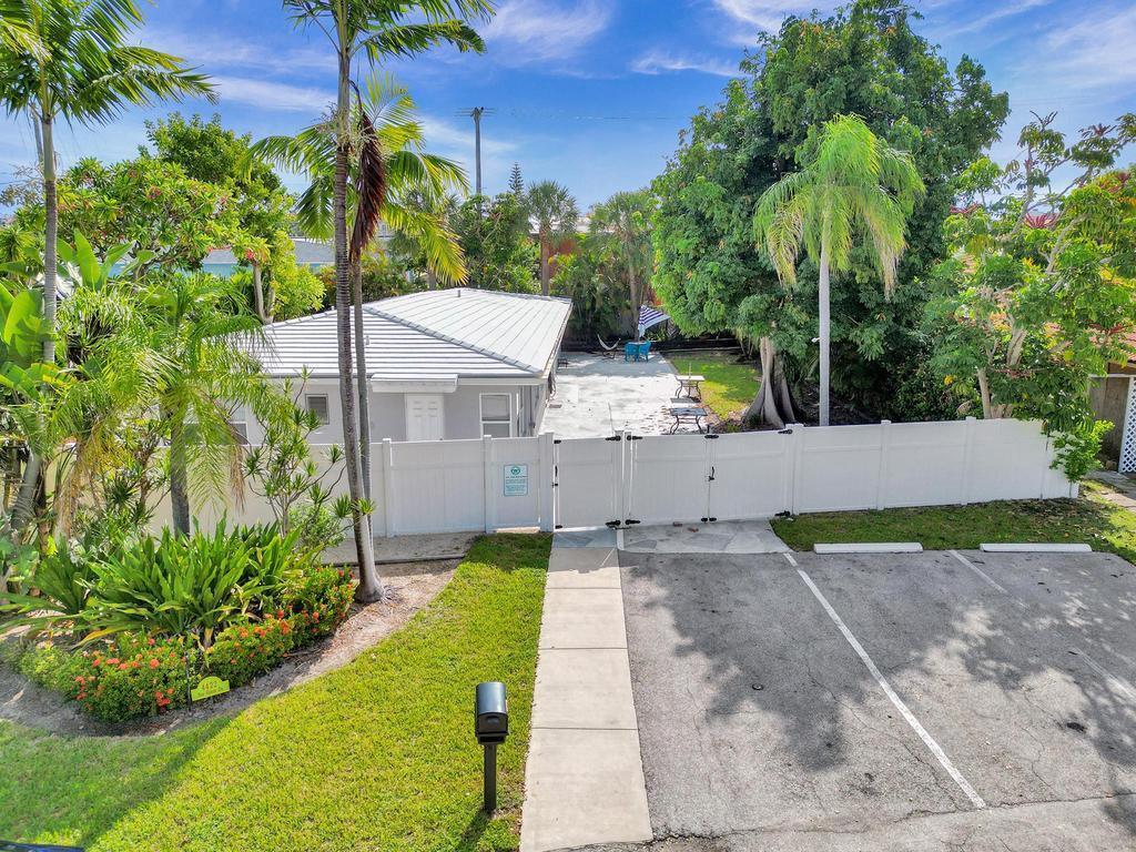 4422 Sea Grape Drive, Lauderdale By The Sea FL 33308 photo 2