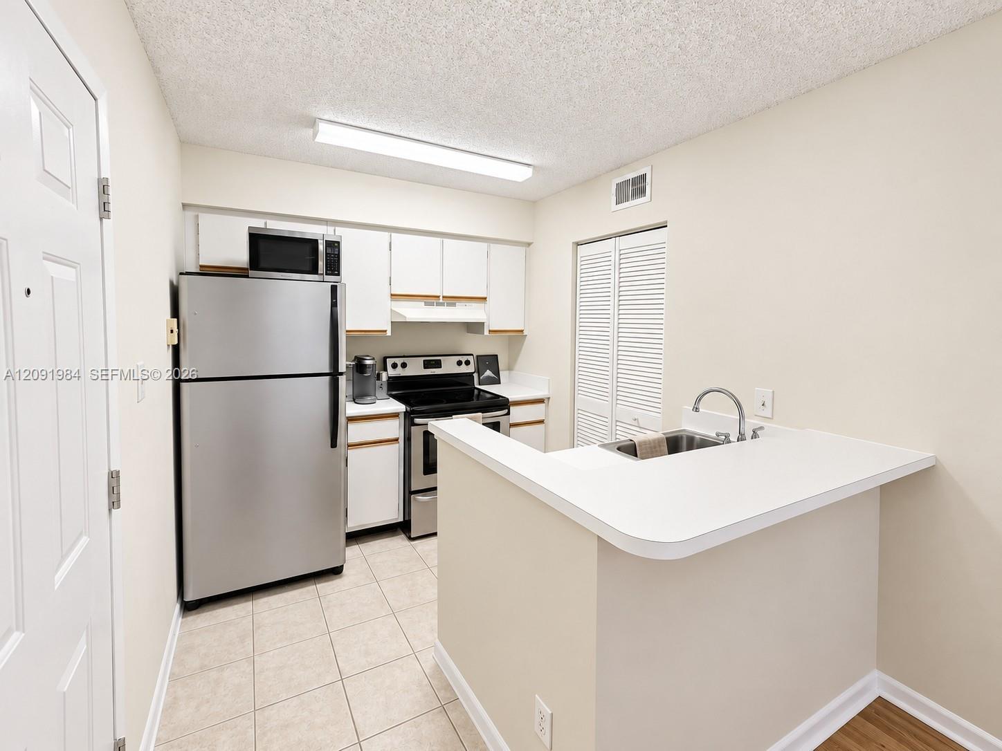620 S Park Rd # 2, Hollywood FL 33021 photo 2