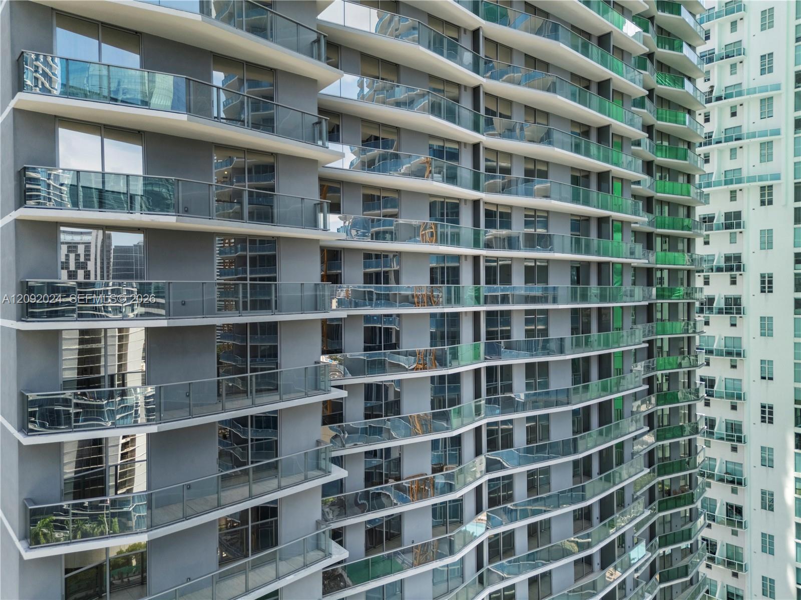 77 SE 5th St # 2502, Miami FL 33131 photo 5