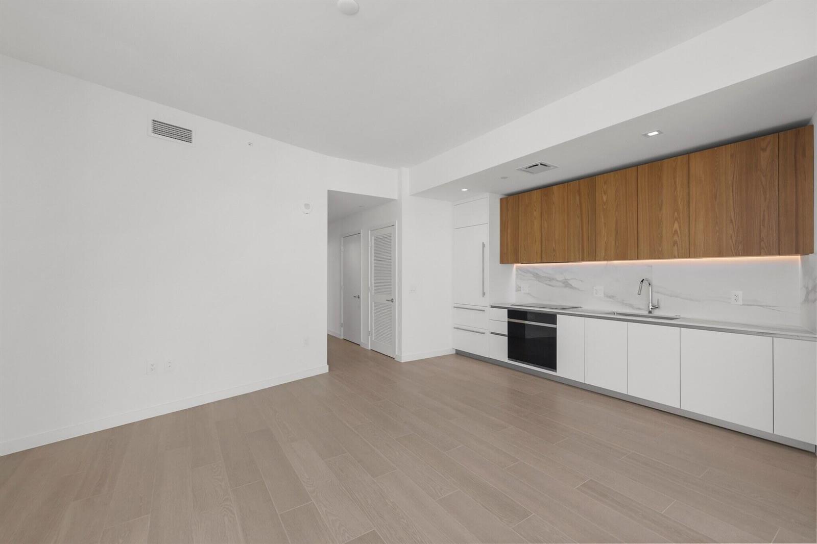 1400 Biscayne Boulevard # 2007, Miami FL 33132 photo 5