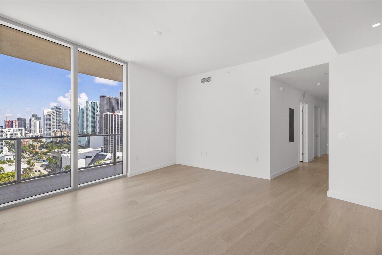 1400 Biscayne Boulevard # 2007, Miami FL 33132 photo 4