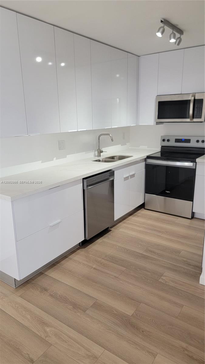 8050 NW 8th St # 1407, Miami FL 33126 photo 3