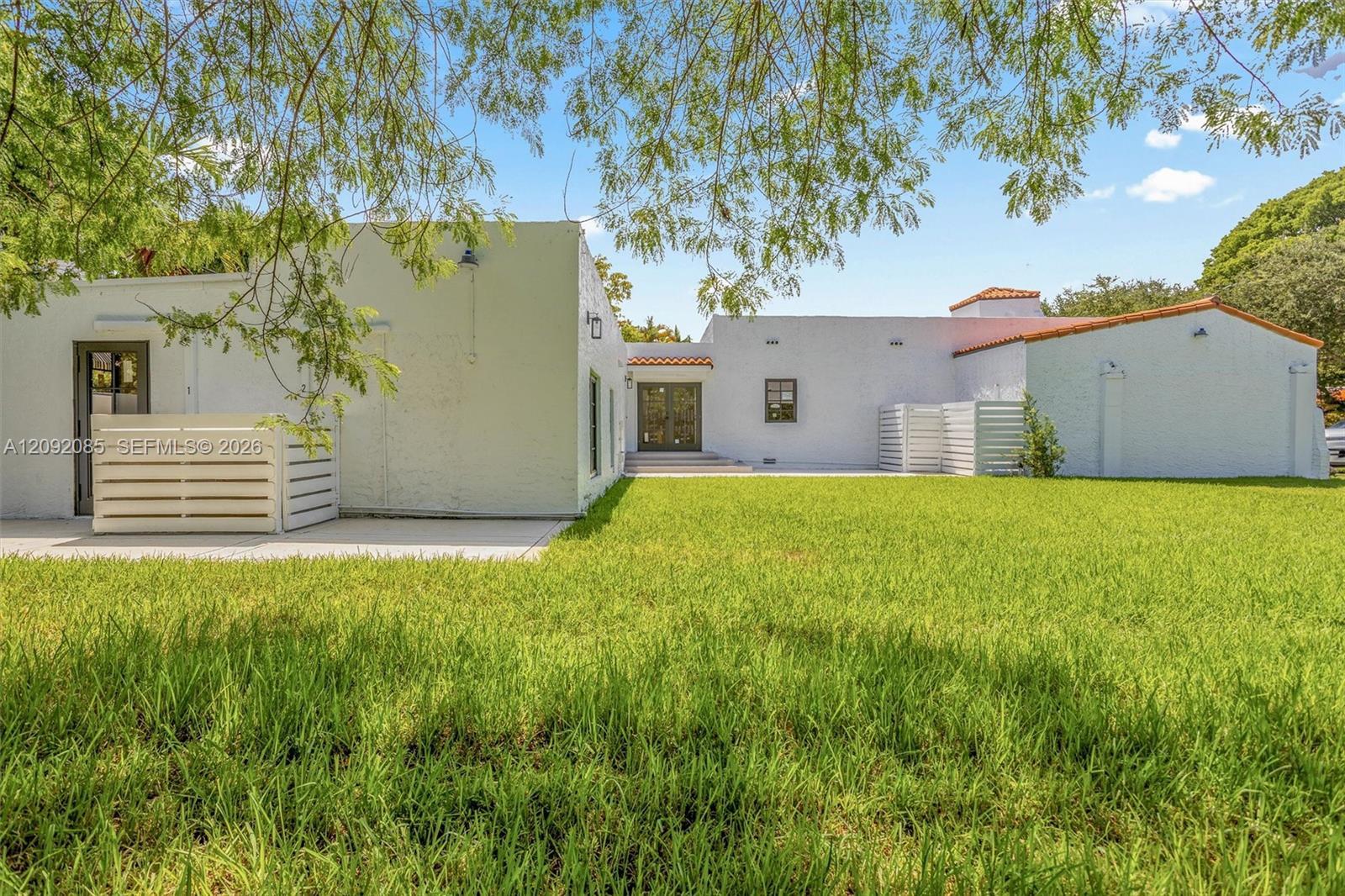 434 Aragon Ave, Coral Gables FL 33134 photo 4