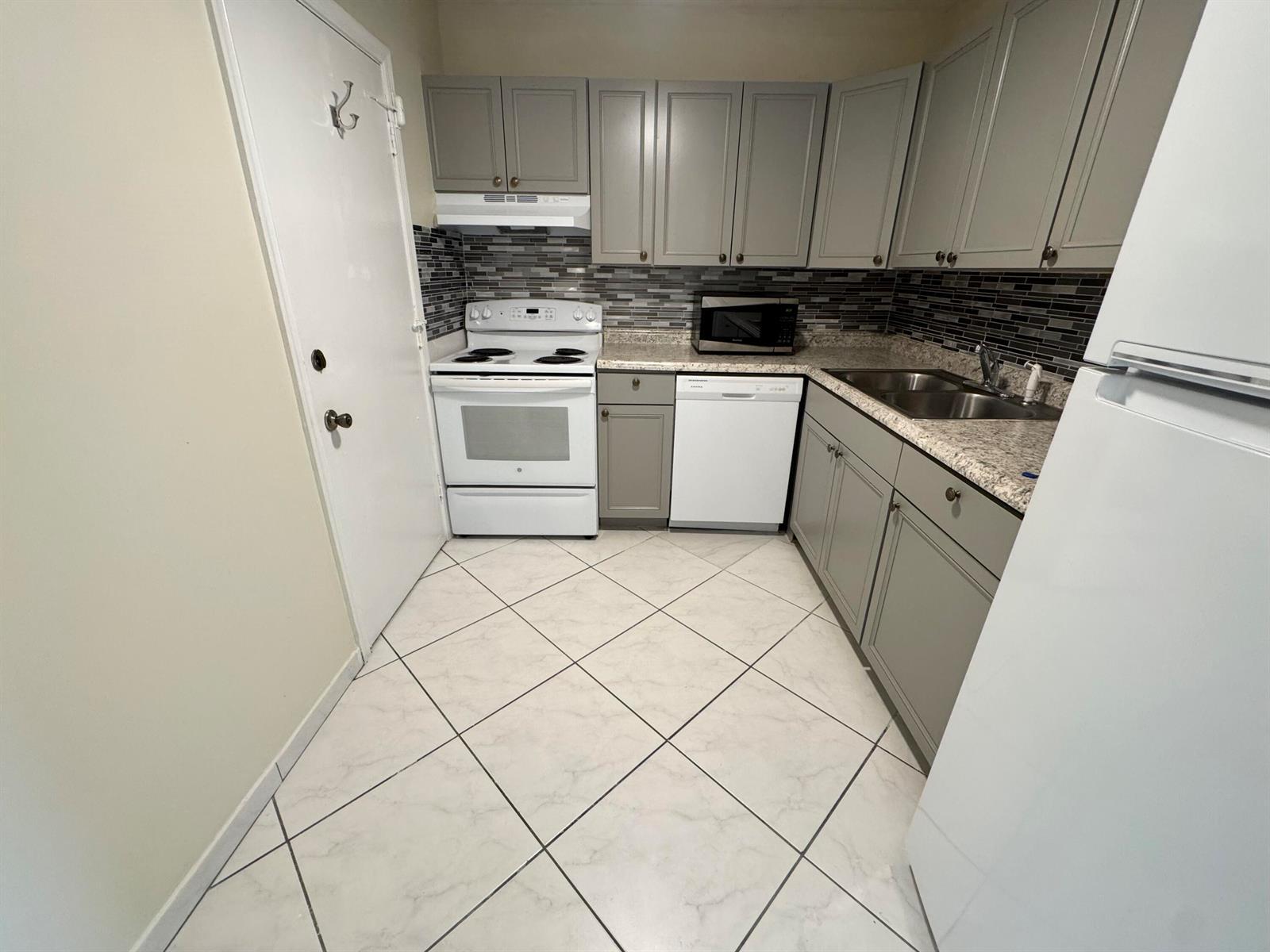 2180 NE 67TH Street # 730, Fort Lauderdale FL 33308 photo 3