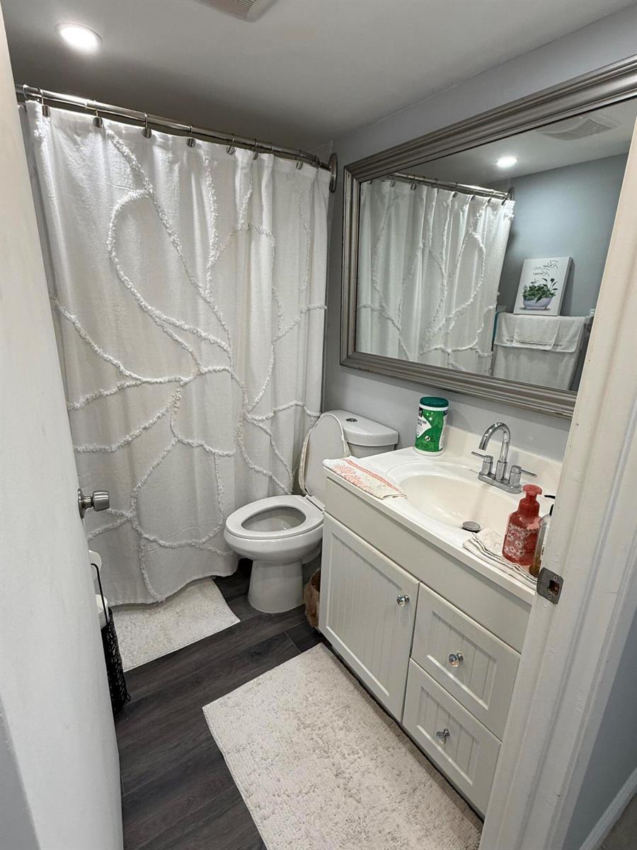 200 VILLAGE GREEN E # 218, Palm Springs FL 33461 photo 4