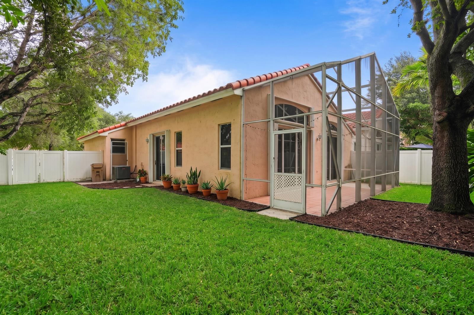 15298 SW 49th Street, Davie FL 33331 photo 4