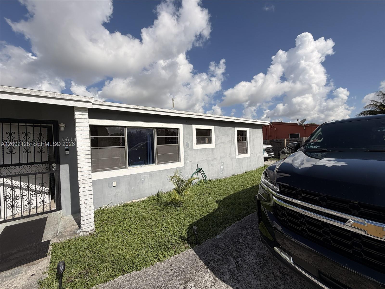 16140 NW 28th Ct, Miami Gardens FL 33054 photo 5