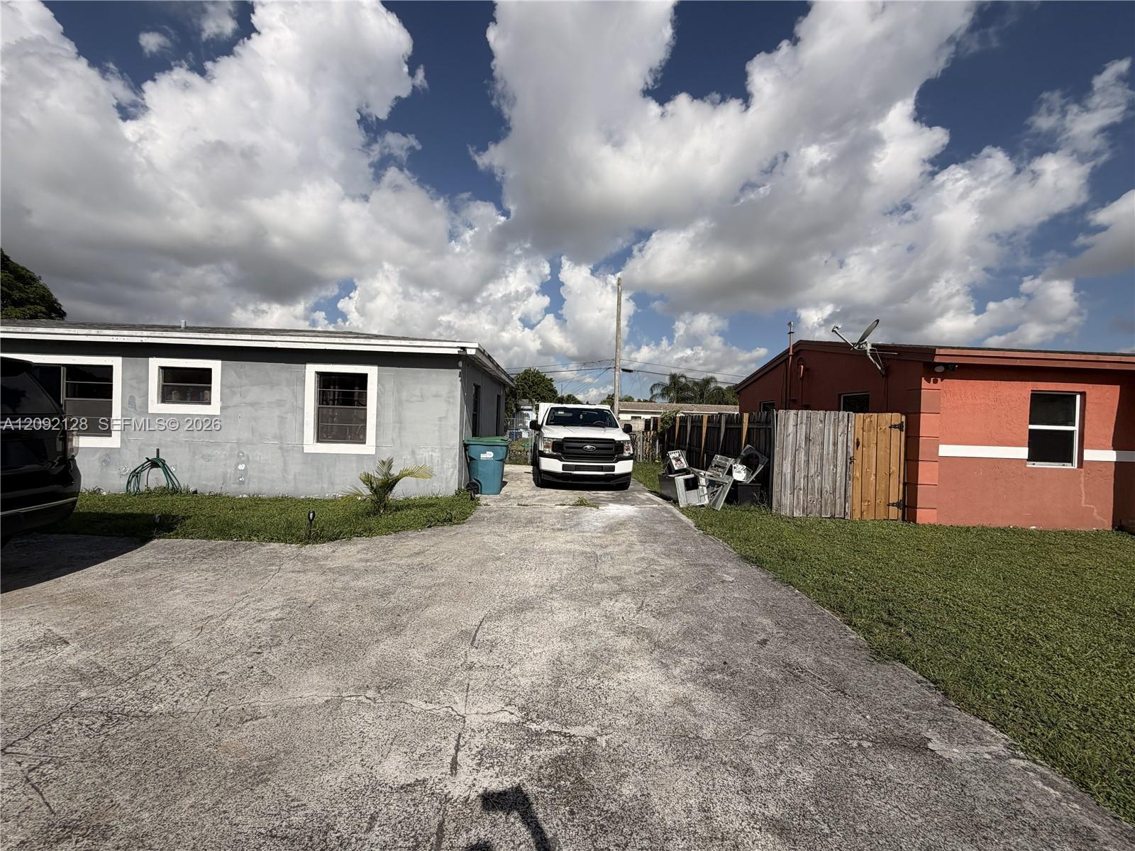 16140 NW 28th Ct, Miami Gardens FL 33054 photo 4