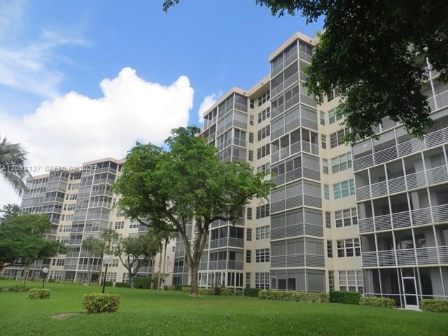 3499 Oaks Way # 708, Pompano Beach FL 33069 photo 2