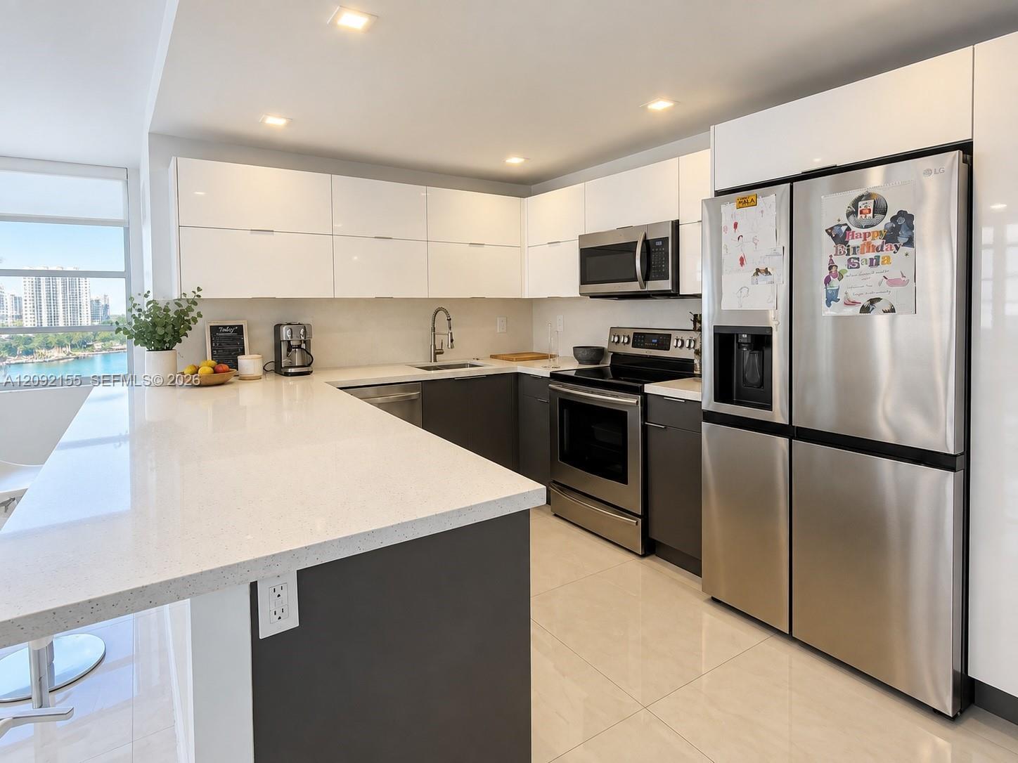 2750 NE 183rd St # 1009, Aventura FL 33160 photo 3