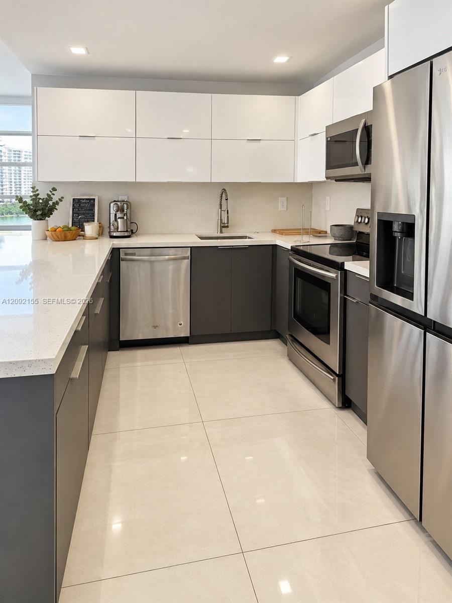 2750 NE 183rd St # 1009, Aventura FL 33160 photo 4