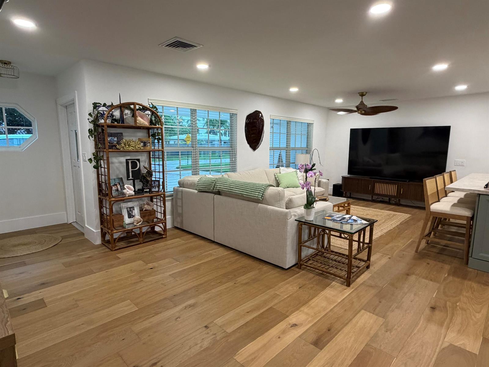 1410 SE 12TH Avenue, Deerfield Beach FL 33441 photo 2