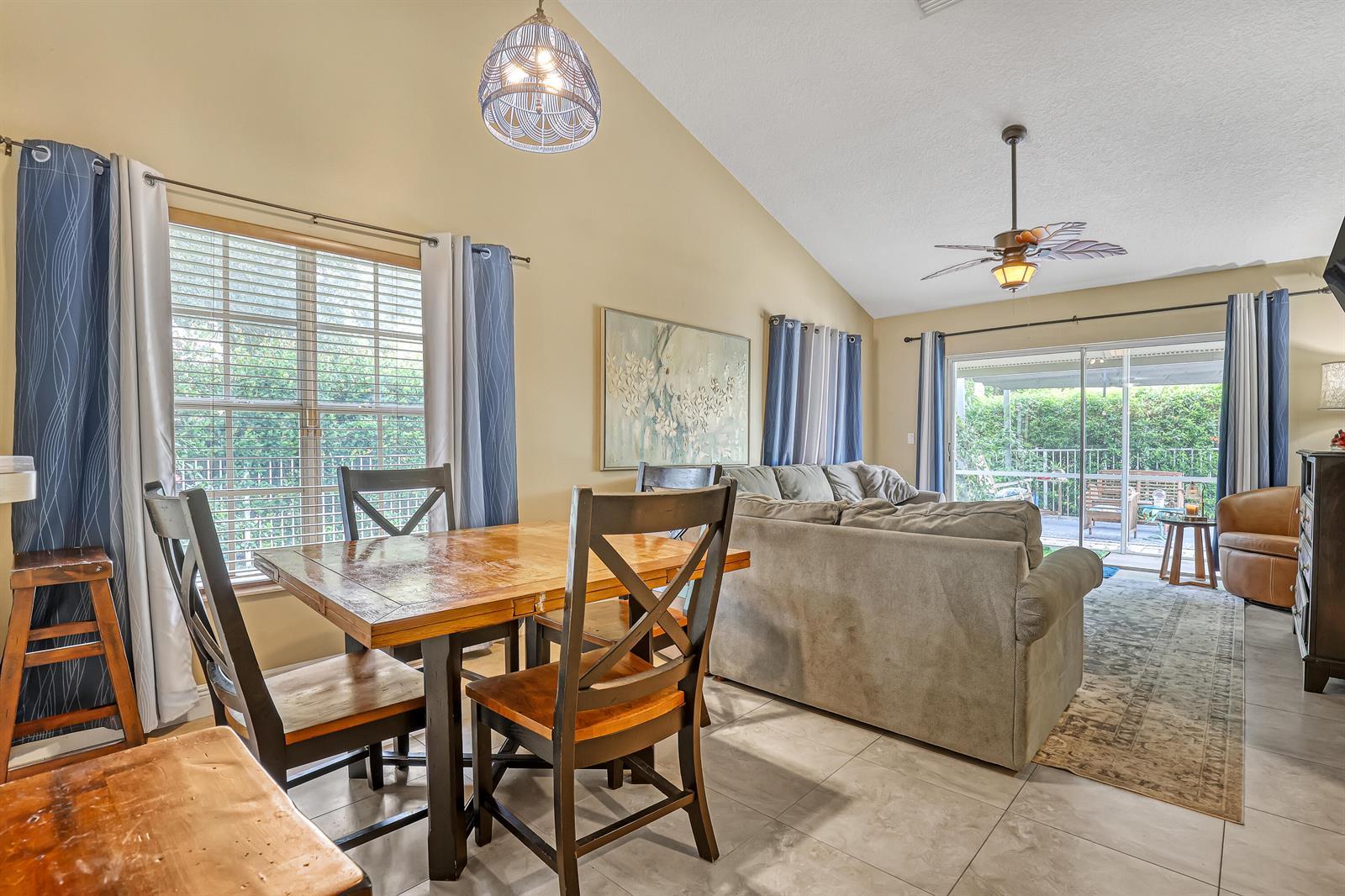 949 Honeytree Lane # A, Wellington FL 33414 photo 4