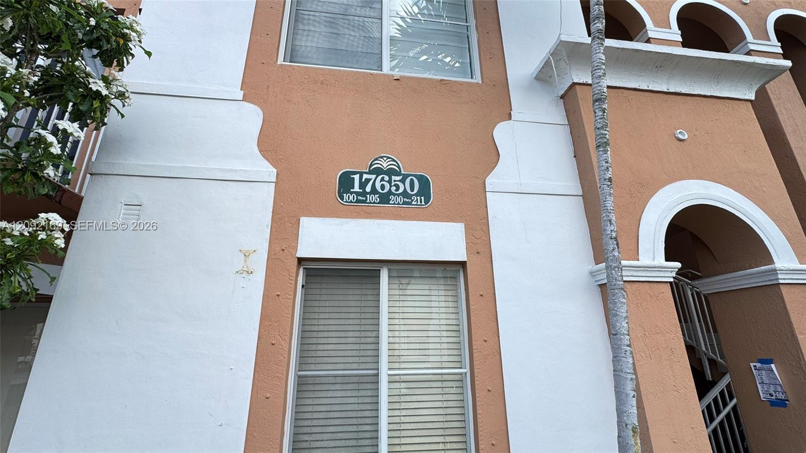 17650 NW 73rd Ave # 18, Hialeah FL 33015 photo 2