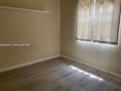 373 NE 37th Ave, Homestead FL 33033 photo 3