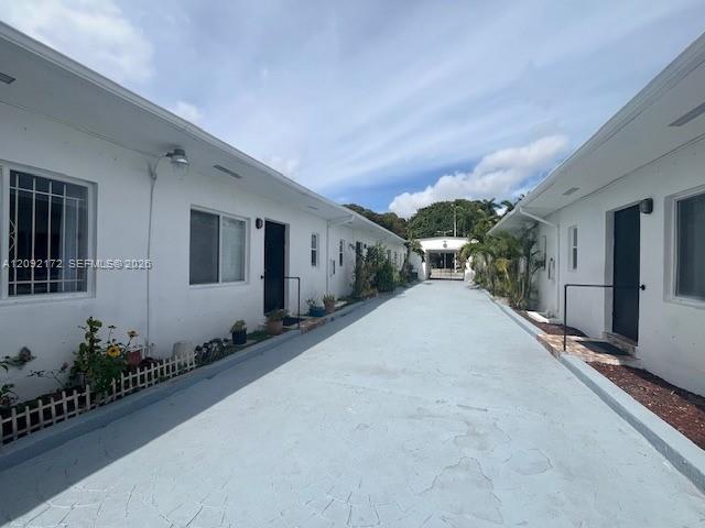 2900 W Flagler St # 11, Miami FL 33135 photo 2