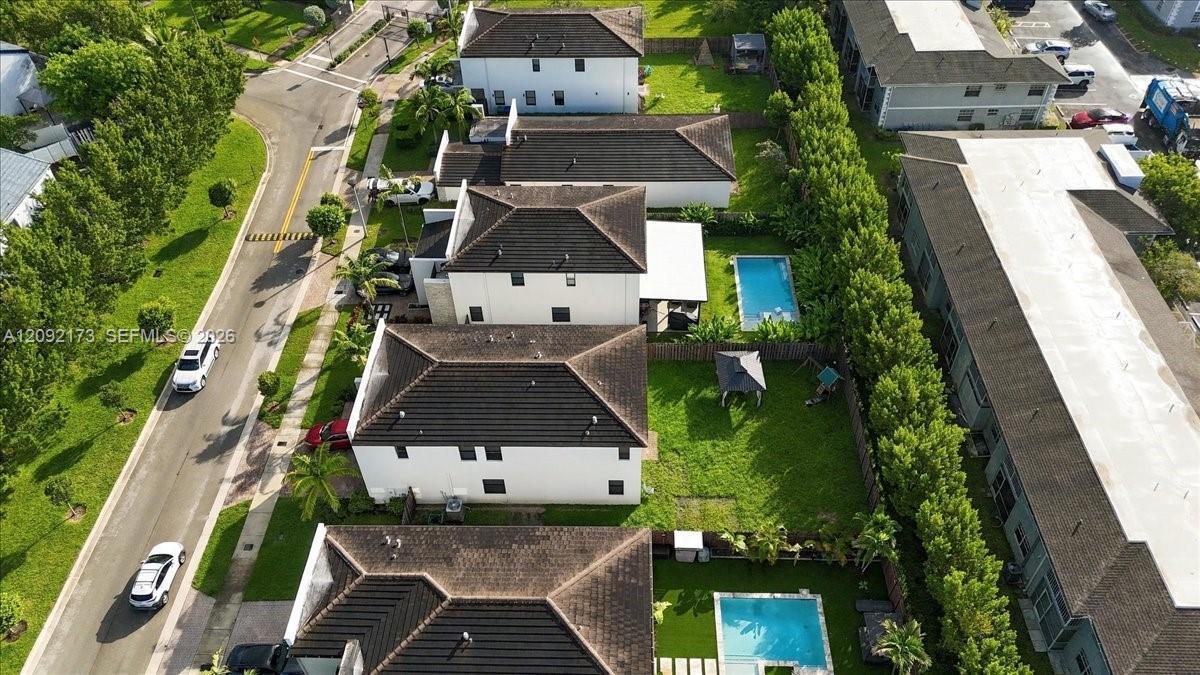 336 NE 210th Way, Miami FL 33179 photo 3