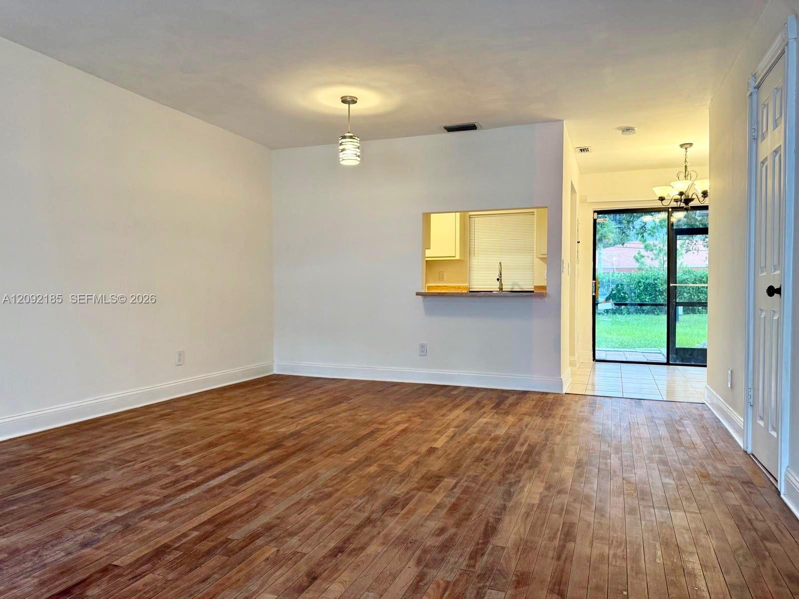 531 NW 103rd Ter, Pembroke Pines FL 33026 photo 3
