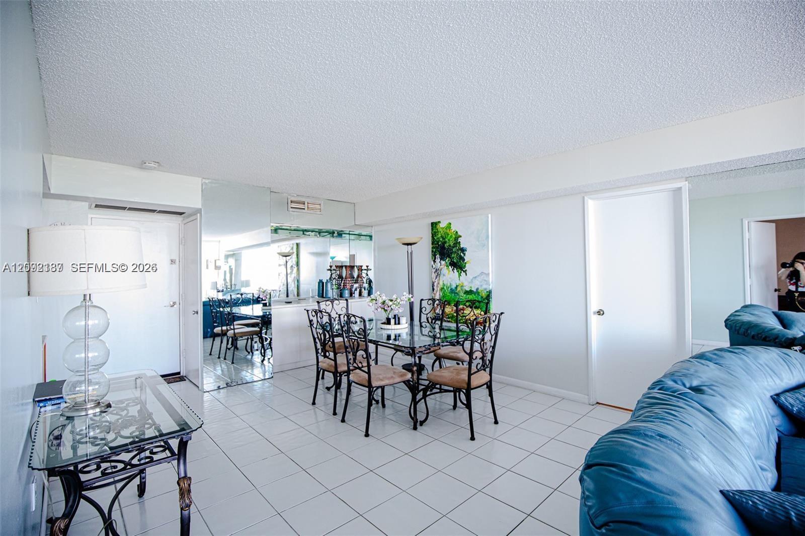 3701 N Country Club Dr # 902, Aventura FL 33180 photo 4