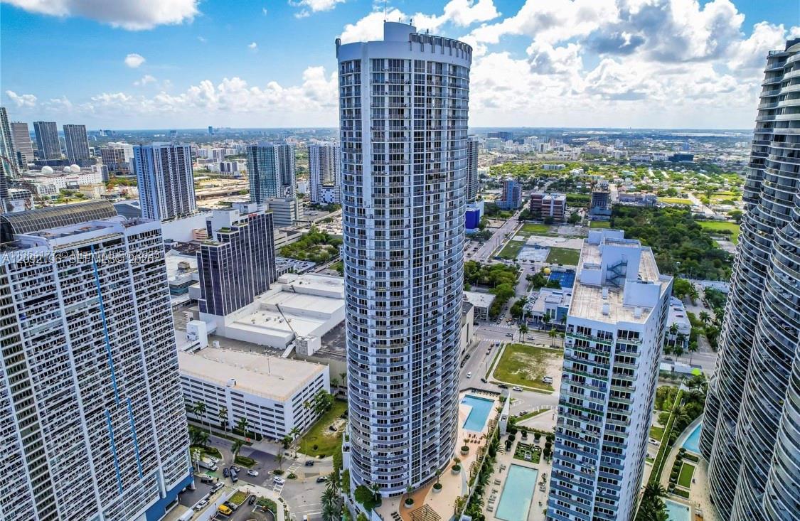 1750 N Bayshore Dr # 4305, Miami FL 33132 photo 2
