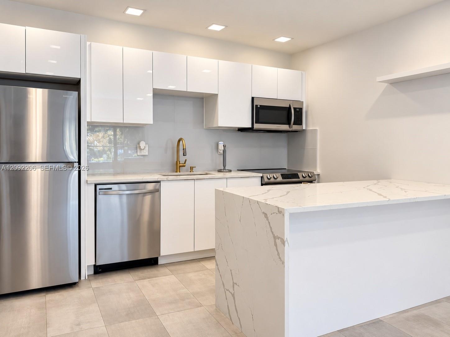 551 NE 26th St # w, Wilton Manors FL 33305