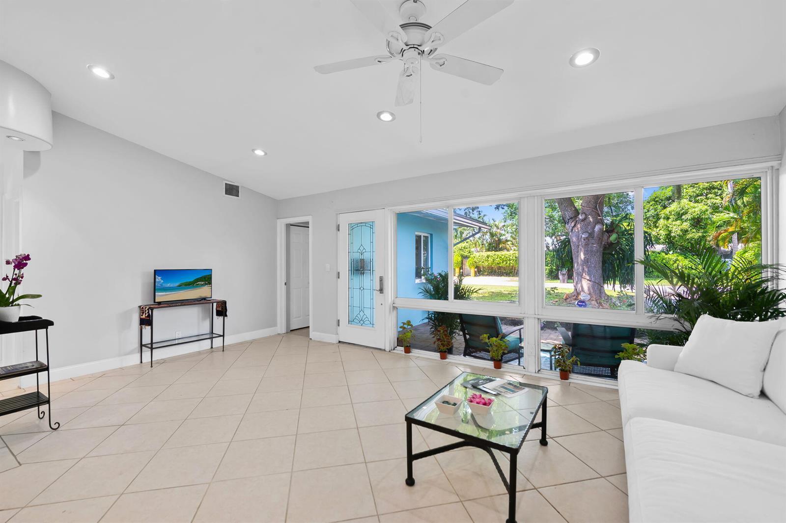 1636 NE 7th Terrace, Fort Lauderdale FL 33305 photo 4
