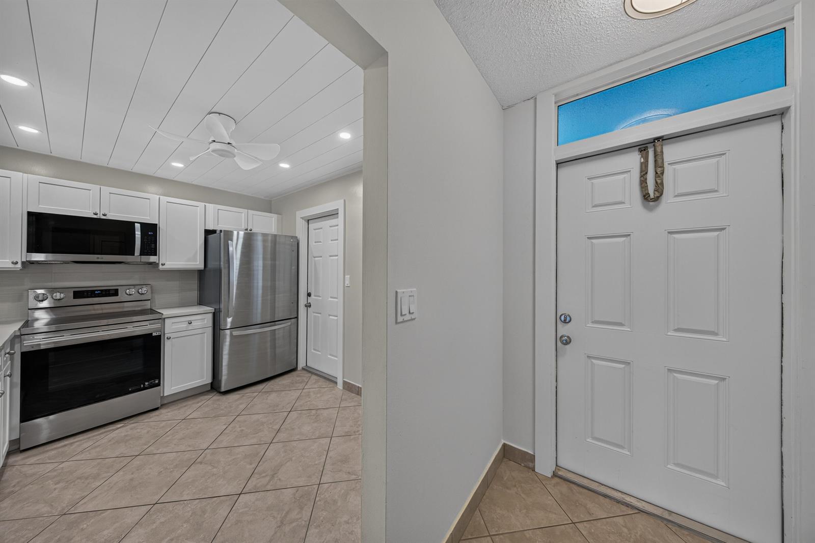 610 NE 12th Avenue # 601, Hallandale Beach FL 33009 photo 4