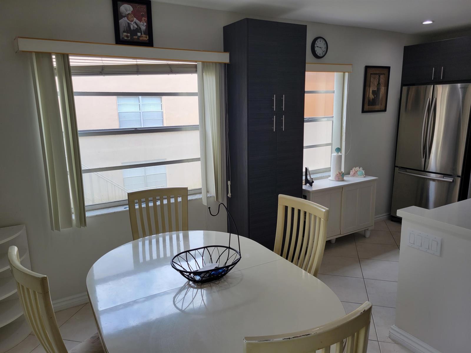 662 Burgundy N, Delray Beach FL 33484 photo 5