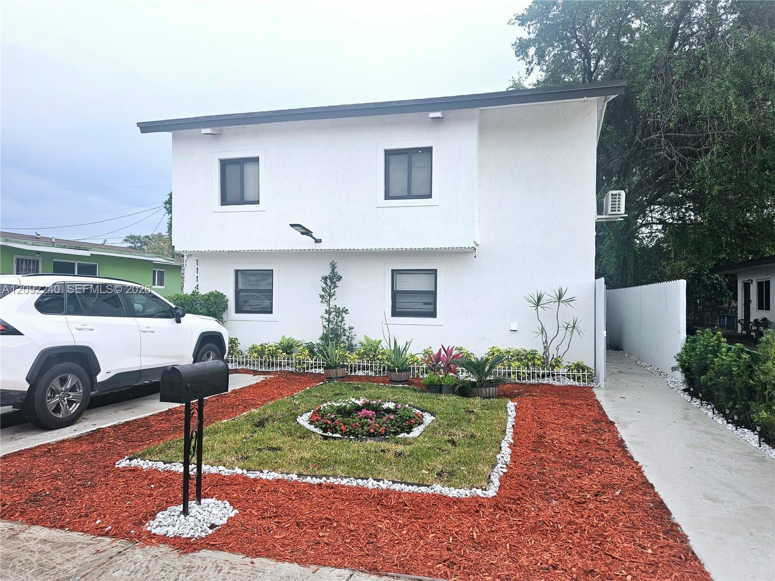 1114 NW 76th St, Miami FL 33150 photo 2