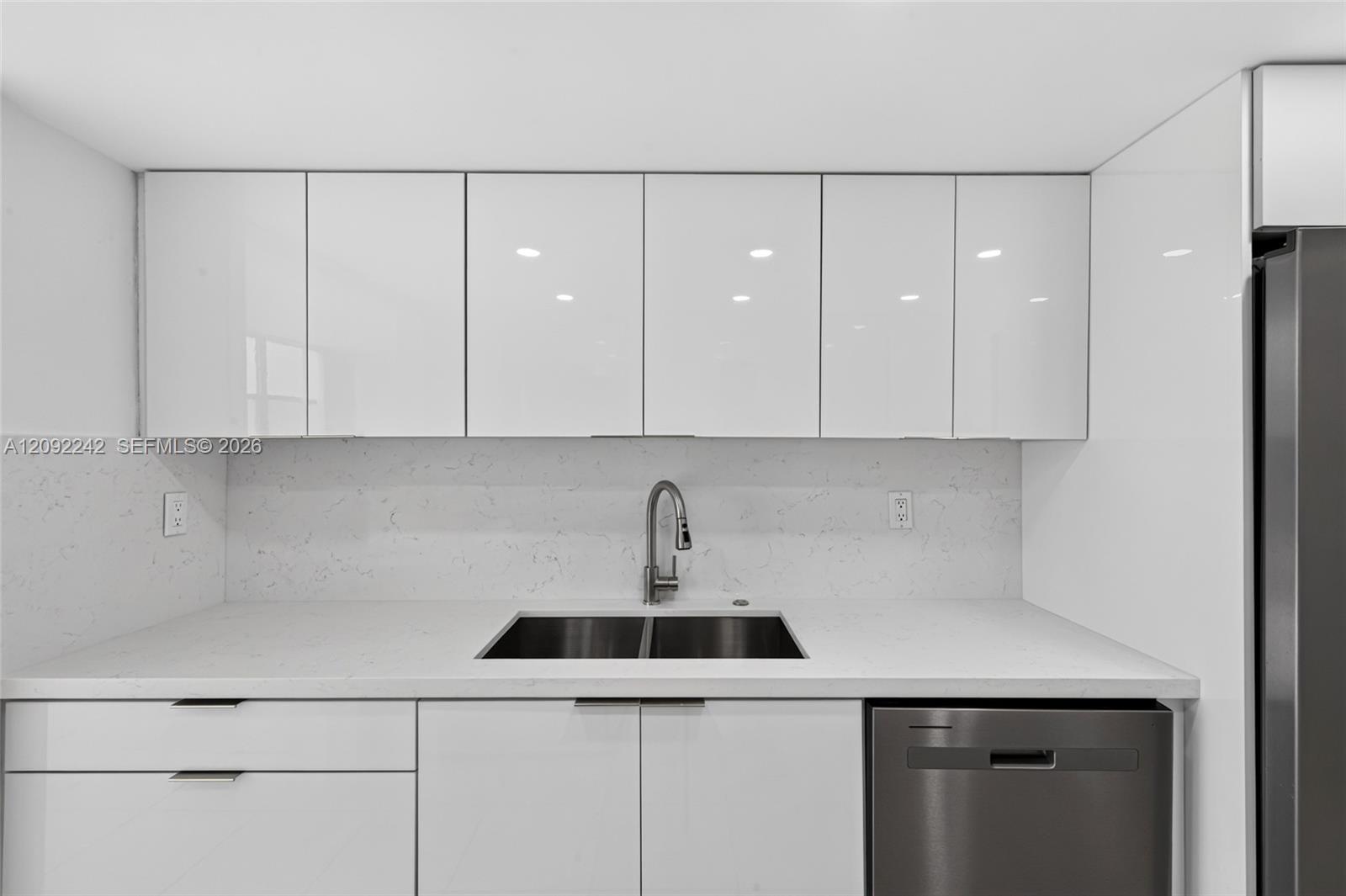 2000 Atlantic Shores Blvd # 120, Hallandale Beach FL 33009 photo 4