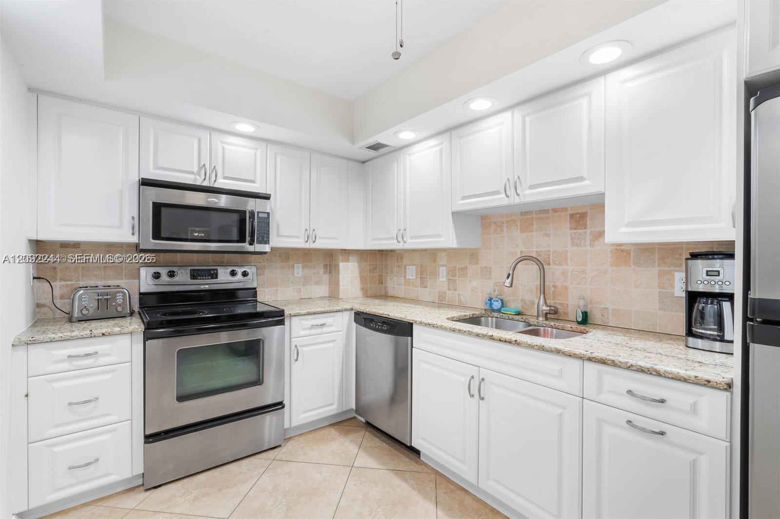 3450 S Ocean Blvd # 2030, Palm Beach FL 33480 photo 2