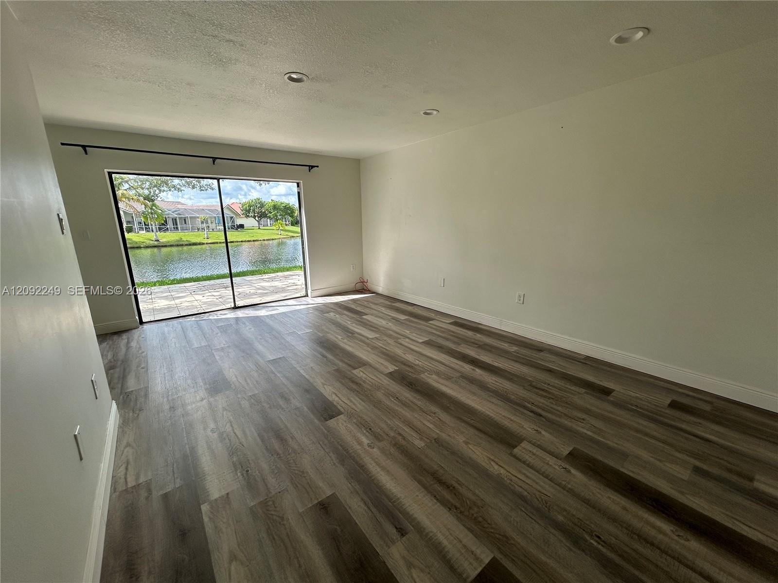 Pembroke Pines, FL 33025 photo 3