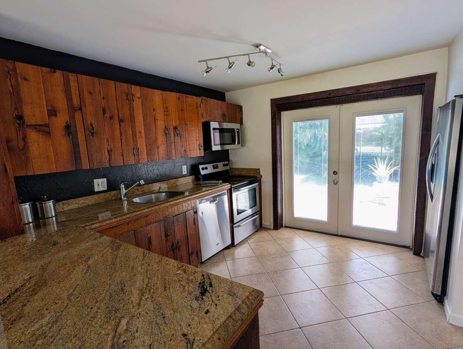 1450 NE 30TH Street, Pompano Beach FL 33064 photo 4
