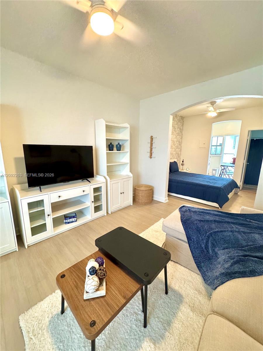 1561 Lenox Ave # 6, Miami Beach FL 33139 photo 4