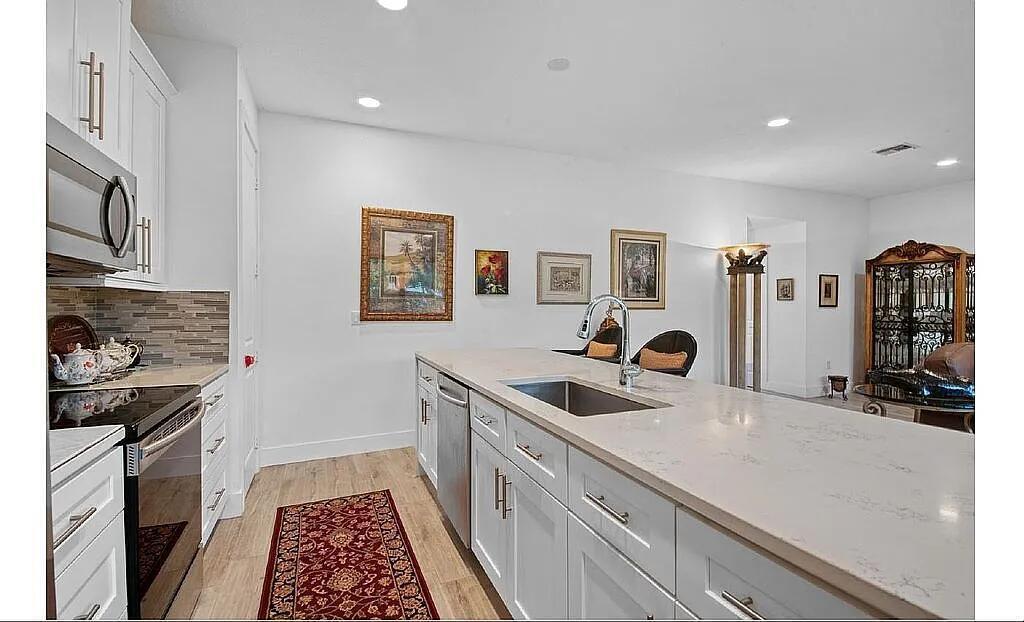 3199 Santa Catalina Place, FL 33467 photo 3