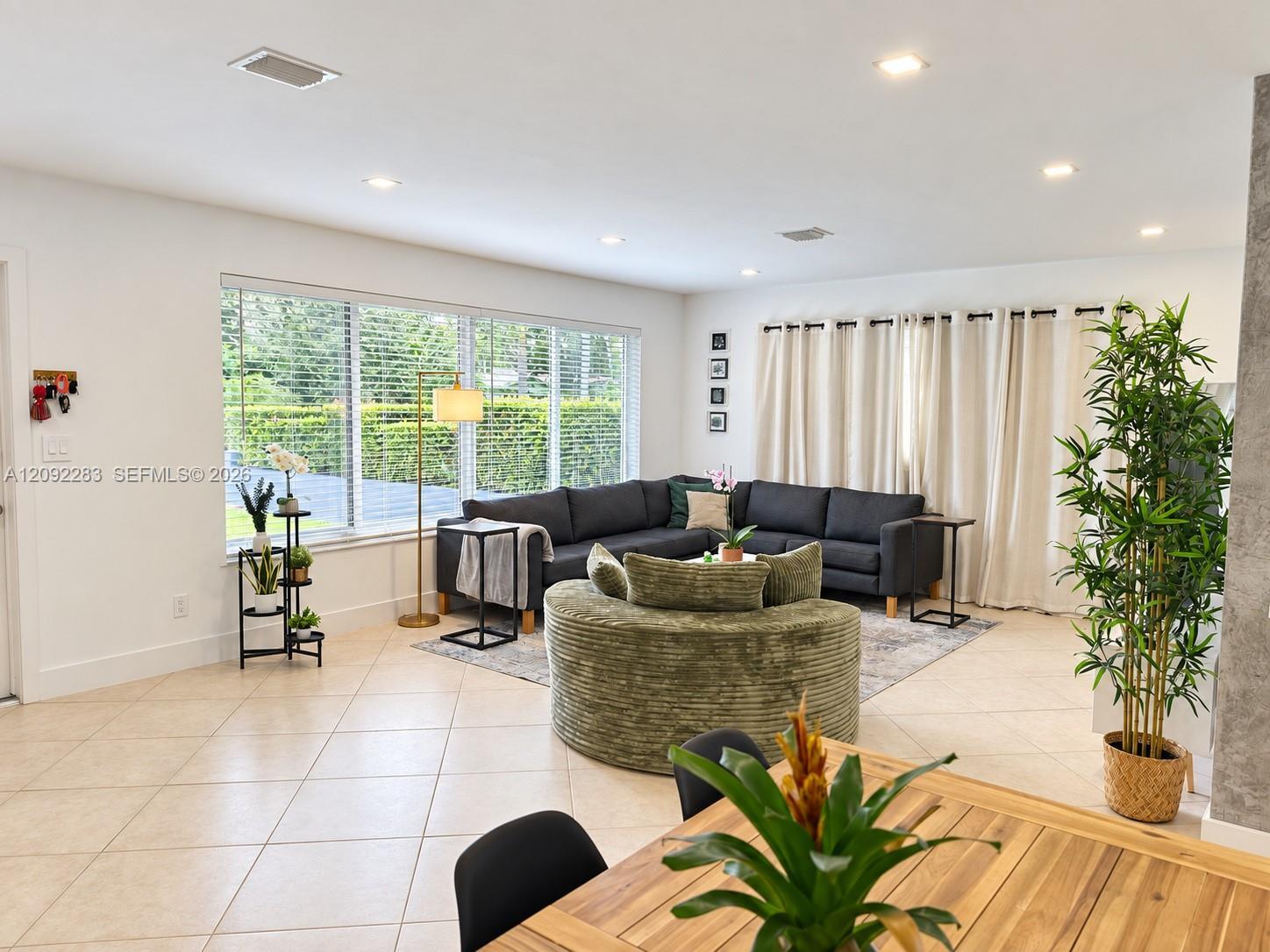 1235 Pierce St, Hollywood FL 33019 photo 5