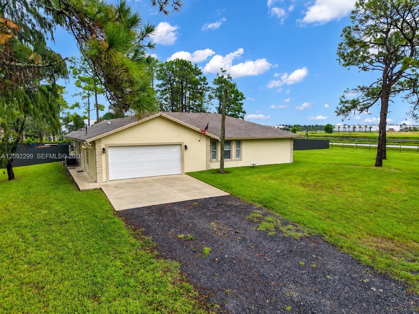 17035 N 48th Ct N, Loxahatchee FL 33470