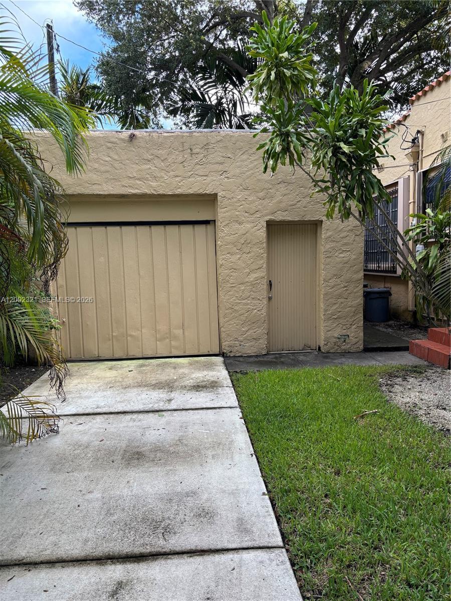 825 Madrid St, Coral Gables FL 33134 photo 4