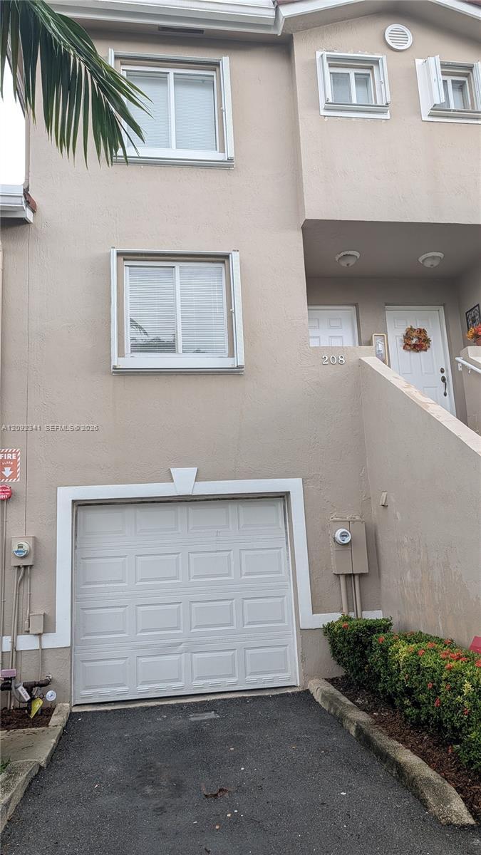 208 Riviera Cir # 10, Weston FL 33326