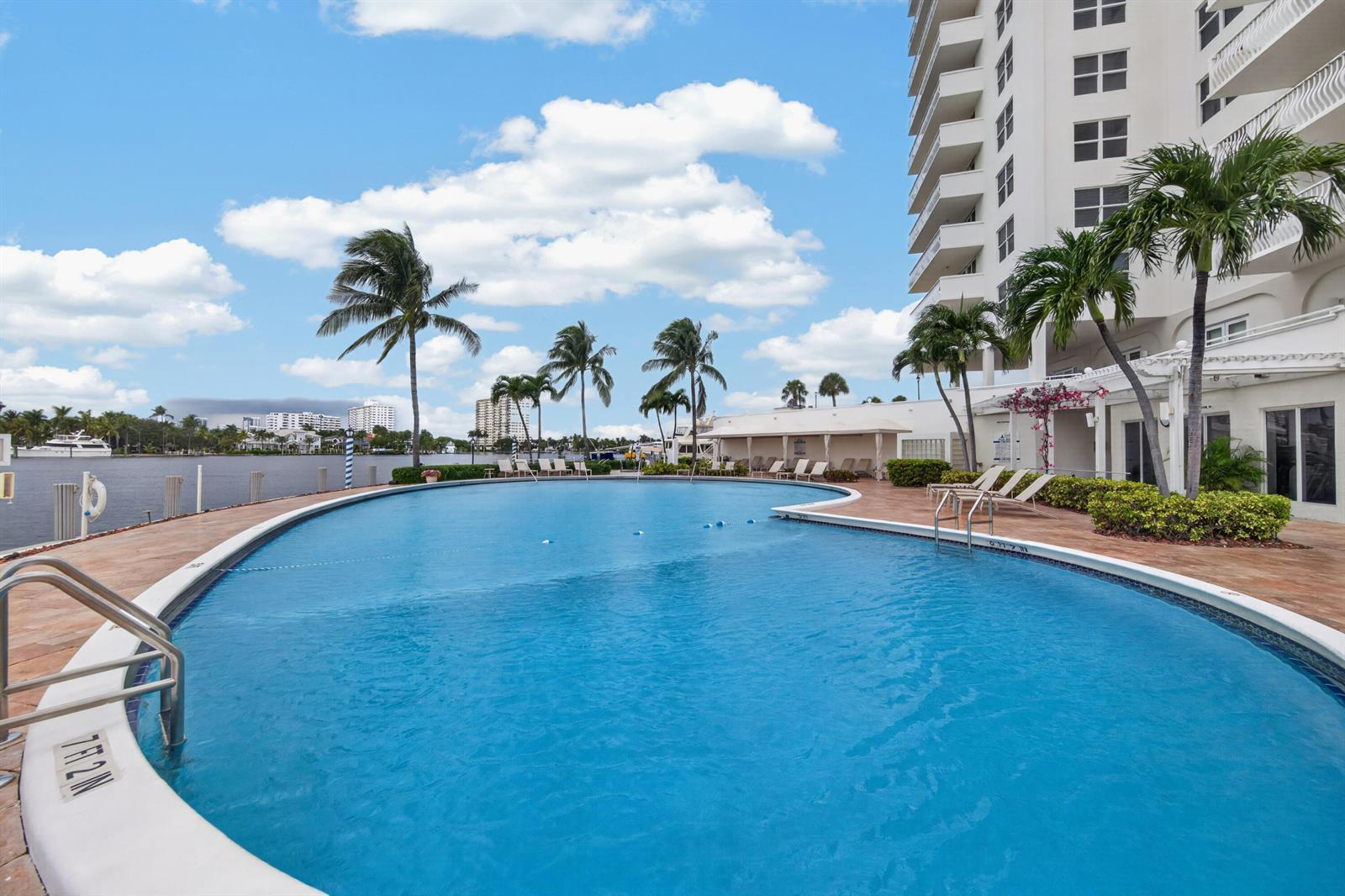 1 Las Olas Circle # 1507, Fort Lauderdale FL 33316 photo 2