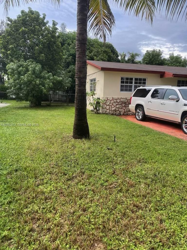 121 NE 173rd St, Miami FL 33162 photo 2
